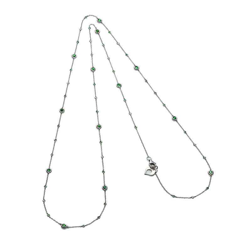 Necklace in white gold, diamonds and emeralds