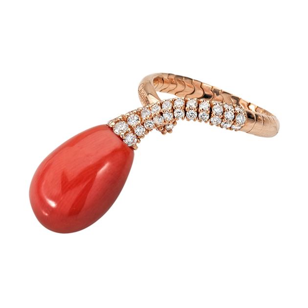 Flexible ring set in pink gold, diamonds and red coral