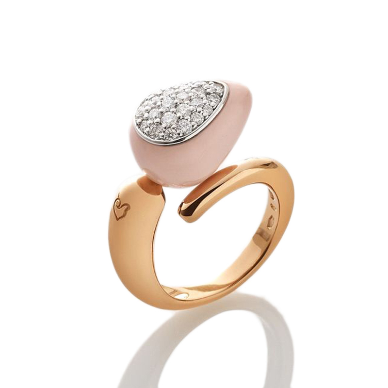 Ring with single drop and diamonds pavè